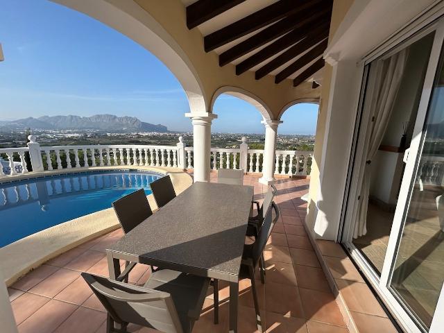 ¡Descubre tu refugio ideal en la Costa Blanca! ?✨ Te present. 200m² Monte pedreguer