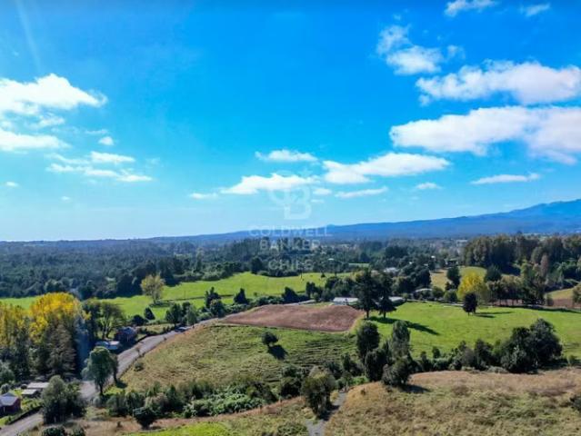 ¡Descubre tu rincón ideal en Mantilhue en el Lago Puyehue! 0 dormitorios por 33000. 00 en Futrono