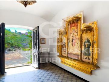 Descubre una masía única y espectacular en venta en el corazón de Vallvidrera