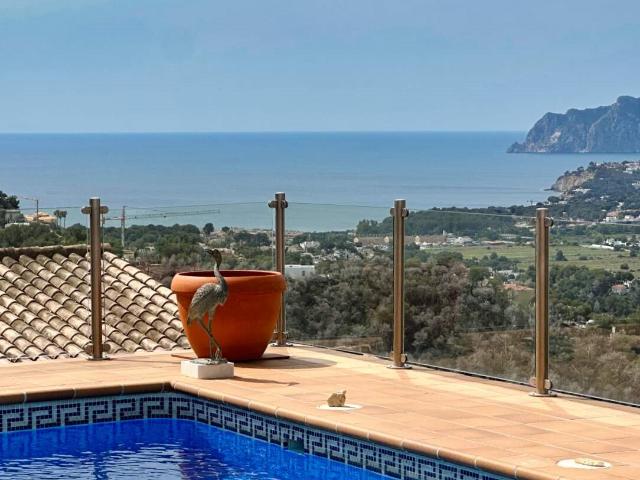 Descubre una sofisticada villa de estilo mediterráneo, cuida. 210m² Moraira