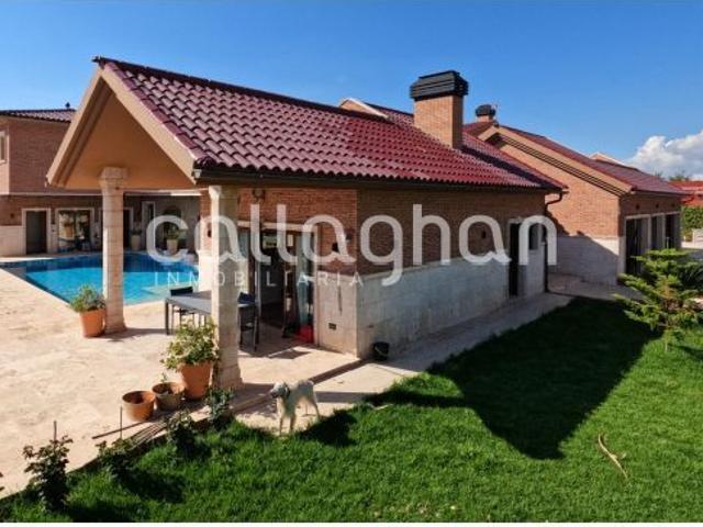 Descubre el Lujo en Villa Burriana: Un paraíso en la Costa de Azahar