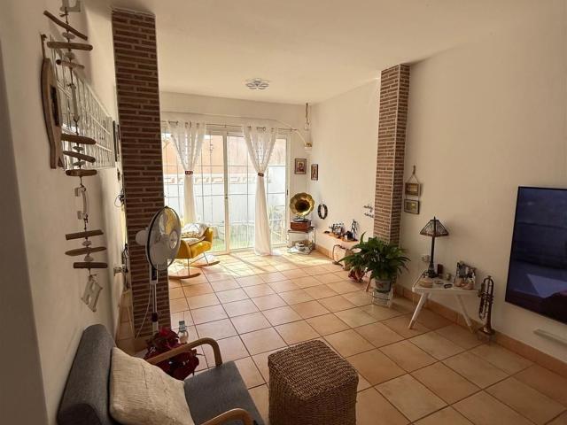 ✨ Descubre esta magnífica oportunidad en Caleta de Fuste ✨ S. 78m² Caleta de Fuste