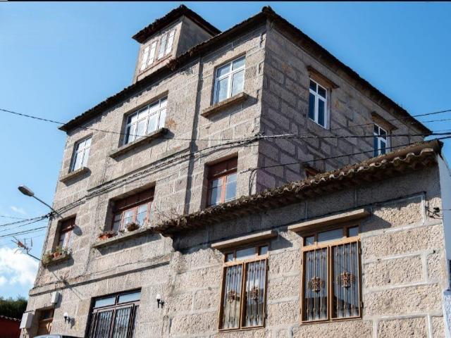 ¡Descubre esta magnífica propiedad en Coruxo, una oportunida. 499m² Vigo