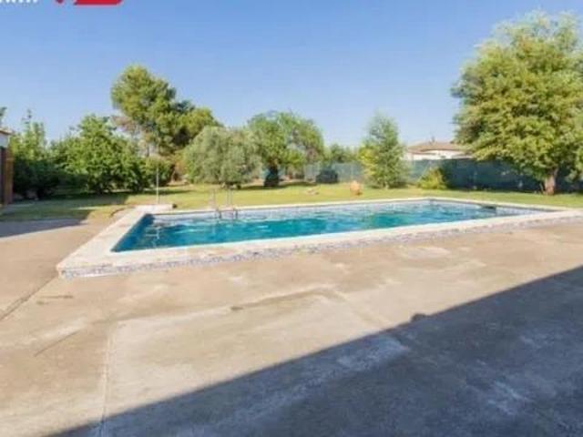 ¡Descubre esta encantadora Casa/Chalet independiente en Villarrubia!