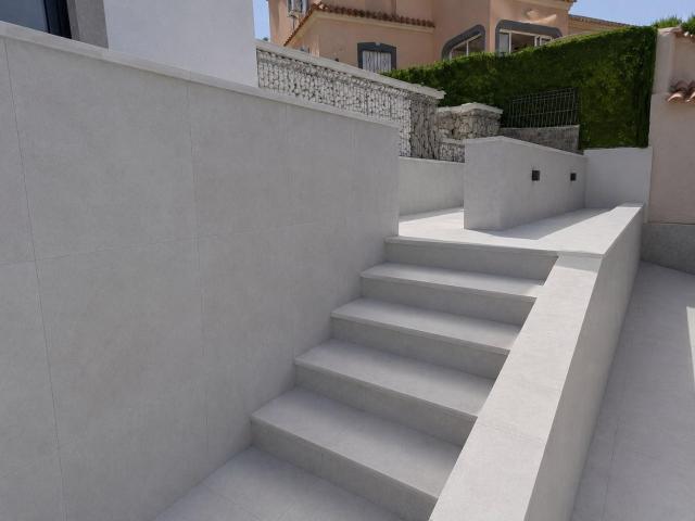 Descubre esta espectacular villa de obra nueva en una de las. 89m² Rojales