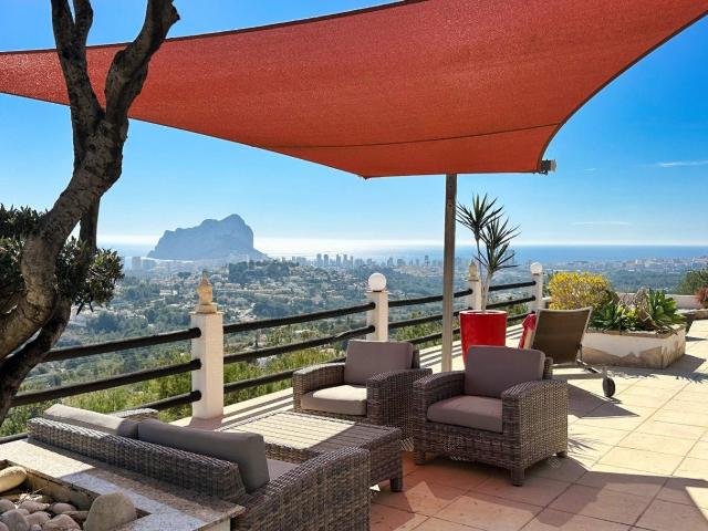 Descubre esta impresionante villa independiente en el pintor. 184m² Calpe Calp