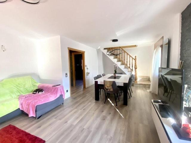 Descubre este magnífico chalet en una tranquila zona de montaña