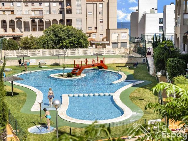 Descubre este magnífico dúplex situado en El Campello, dentr. 101m² El Campello