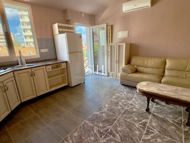 Descubre este encantador bungalow en planta alta de 1 dormit. 55m² Torrevieja