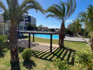 Descubre este fantástico apartamento situado en un prestigio. 82m² Orihuela Costa