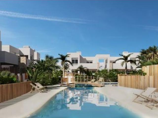 Descubre la villa nº 5 de El Yado, la urbanización boutique junto a la playa de San Juan de los Terr