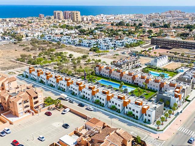 Descubre La Isla Iii, un exclusivo residencial de obra nueva. 73m² Torrevieja