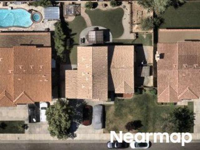 Desert Oak Dr
