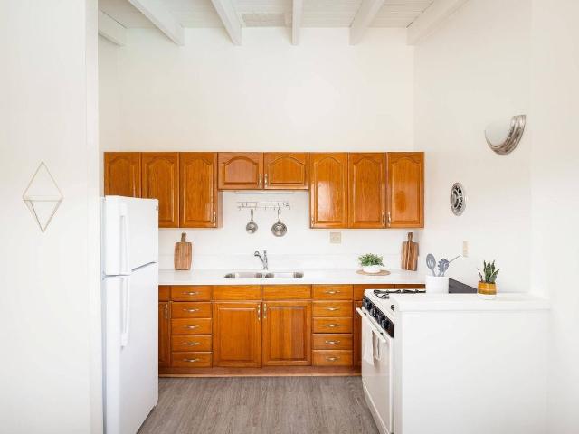 Desert Spa Apartments 2 Bedroom Apartment for Rent at 4386 Clairemont Mesa Blvd, San Diego, CA 92117 North Clairemont