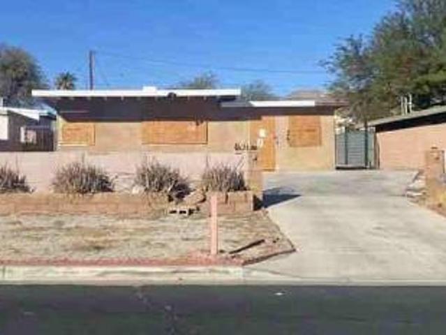 Desert View Ave