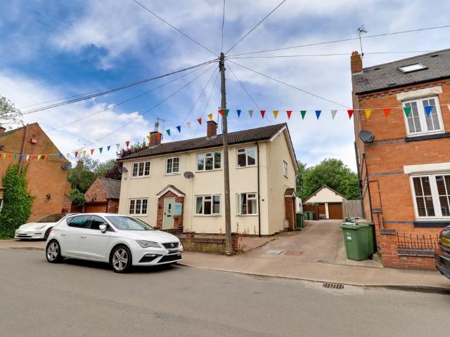 Desford Road, Thurlaston 3 bed semi detached house to rent £1,000 pcm £231 pw