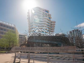 Designwohnung im Marco Polo Tower – mit Blick auf das Wendebecken des Hafens