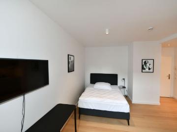 Design Apartment mit Balkon im Herzen Lindenthals
