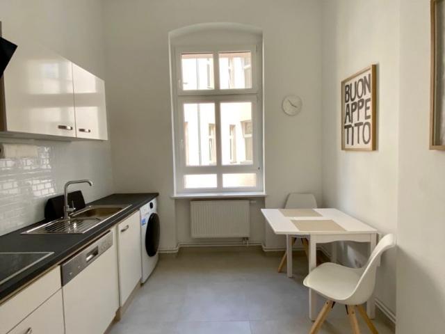 Design apartment in the artists´quarter of Friedenau, Berlin Amsterdam Apartments for Rent