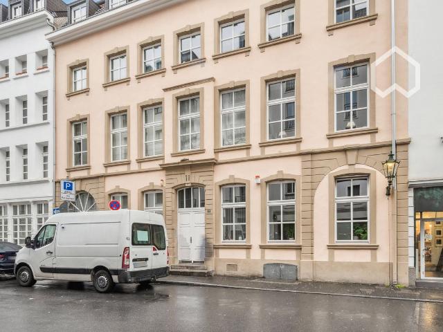 Design apartment in the charming Oldtown, Dusseldorf Amsterdam Apartments for Rent