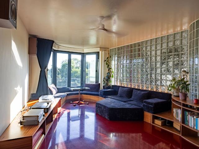 Design apartment panoramic view of Buttes Chaumont, Paris Amsterdam Apartments for Rent