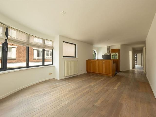 Design appartement met zonneterras in het hart van Brasschaat