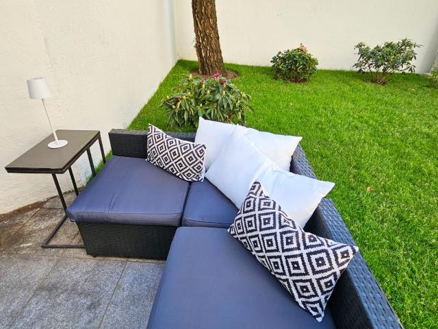 Design garden flat in the city center of Munich, Munchen Amsterdam Apartments for Rent