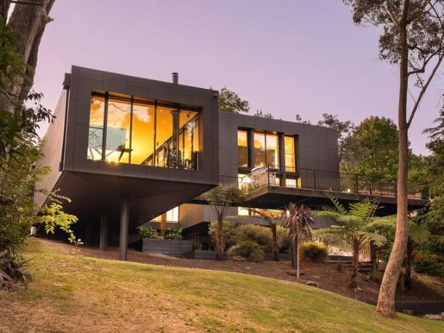 Design Excellence Meets Blue Mountains Tranquility