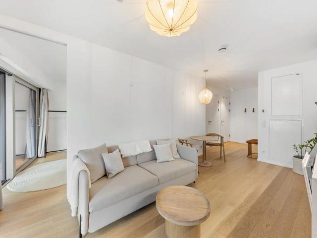 Design Juwel im 1. Bezirk: Komplett möblierte 2 Zimmer Wohnung mit privater Loggia