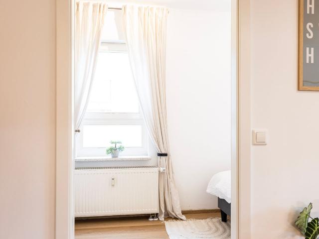 Design Studio | Großer Garten | Center, Dresden Amsterdam Apartments for Rent