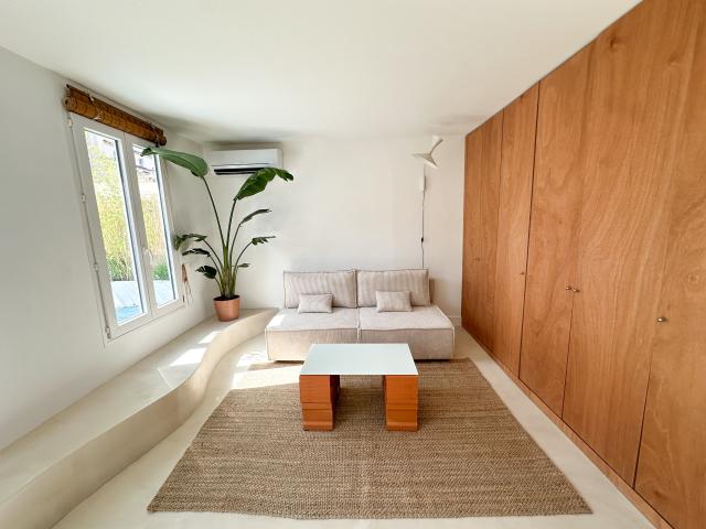 Design & sunny loft in excellent location