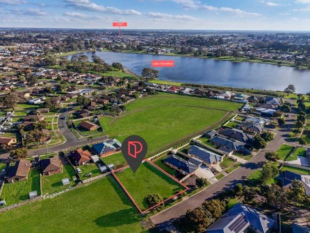 DESIGN THE LIFESTYLE YOU'VE ALWAYS WANTED NEAR LAKE HAMILTON