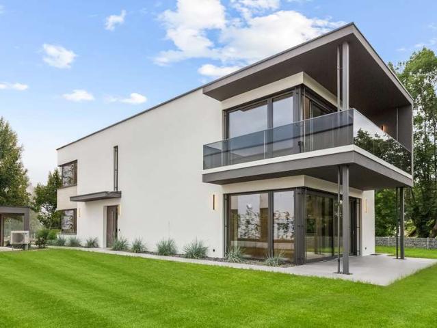 Design trifft Natur Exklusive Villa mit traumhafter Aussicht