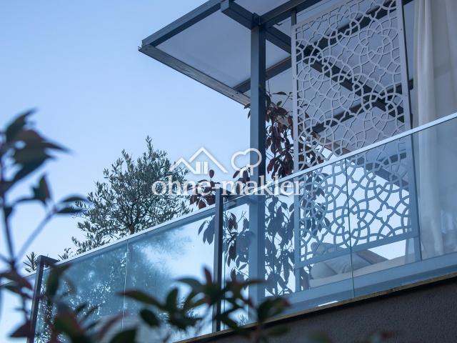 Design trifft Gemütlichkeit: Kernsaniertes Juwel mit Terrasse, High End Ausstattung, PV & Klima