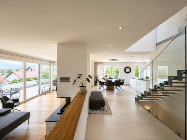 Design trifft Lebensqualität – Exklusive Villa mit Pool und Traumgarten