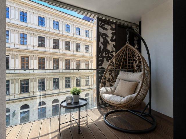 Design trifft Top Lage | Exklusive KAYSER Wohnung mit Loggia nahe Donaukanal und Schottentring U2,U4