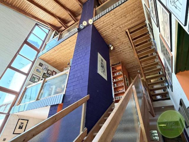 DESIGN unter 2.000 / qm! * DAS Galeriehaus * ca. 200 qm * Kamin * Einliegerwohnung