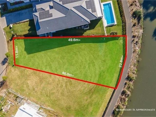 Design Your Dream Golf Course Residence | 846m² North Facing Land in Hope Island Resort