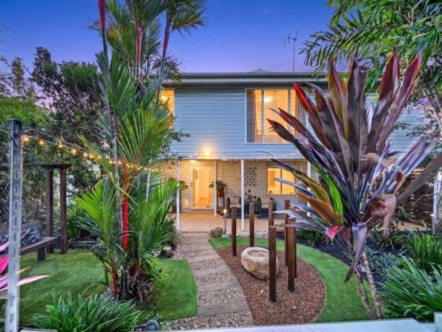 Designed With Entertaining Firmly In Mind Refined Rosslea Opportunity