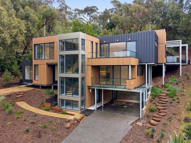 Designed Coastal Sanctuary & Rooftop Terrace