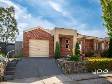 Sunbury, Macedon Ranges, Victoria - Garden