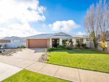 Designed for Family & Comfort, Positioned for Lifestyle!