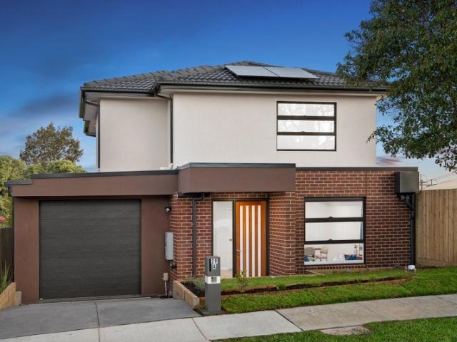 Designed for Family Connection, Entertaining & Mountain Views