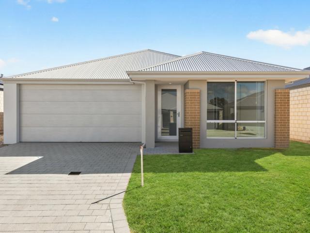 Designed for Family Living � Space for Everyone Under One Roof!