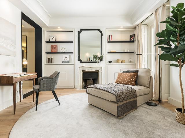 Designer 3 Bedroom Contemporary Flat