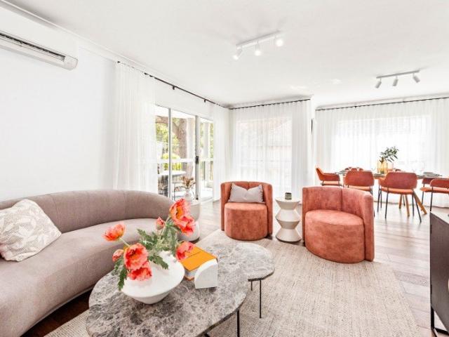 DESIGNER 3 BEDROOM FAMILY SIZED APARTMENT WITH 2 BATHROOMS AND SECURE PARKING