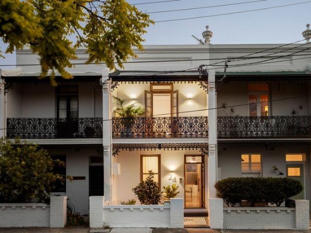 Designer Terrace with Private Studio. Big on Lifestyle, Close to Everything