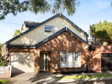 Designer town residence in an ultra convenient Pascoe Vale South position
