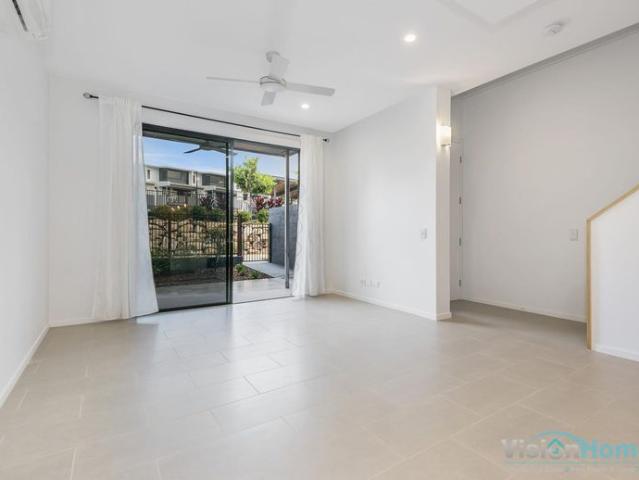 DESIGNER TOWNHOME