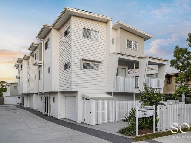 Designer Townhome in a Boutique Owner Occupied Complex